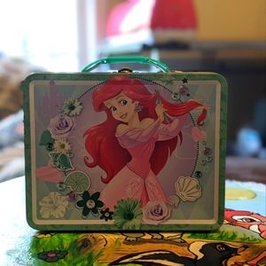 Disney little mermaid tin lunch box